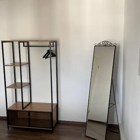 Daire Wunderschoene Grosszuegige Neustadtwohnung